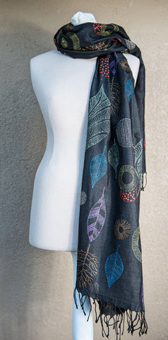 Whimsical leaves – hand-woven and hand-embroidered scarf